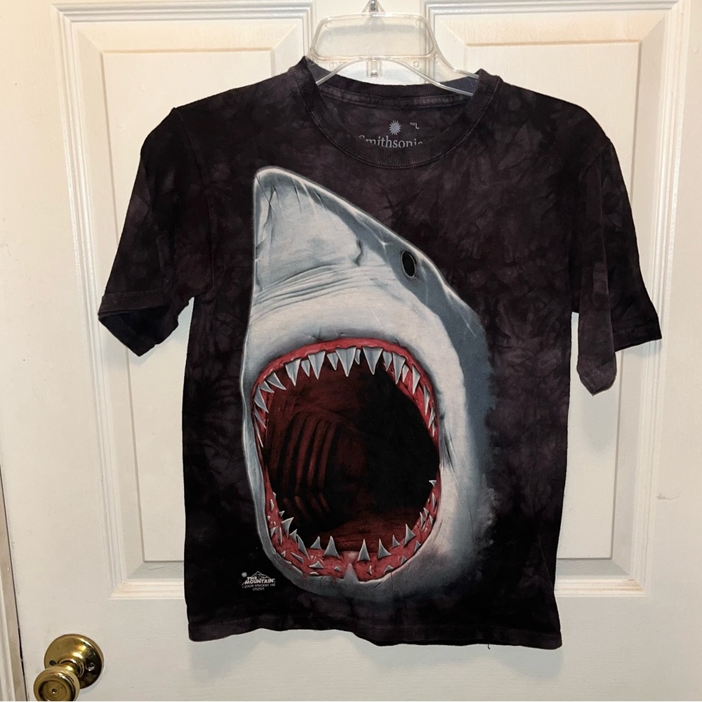 SMITHSONIAN Kids Shark Shirt. Sz L.